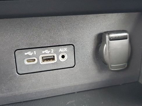 Certified 2021 Nissan Sentra SV image 24