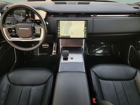 Used 2025 Land Rover Range Rover SE AWD/4WD image 22