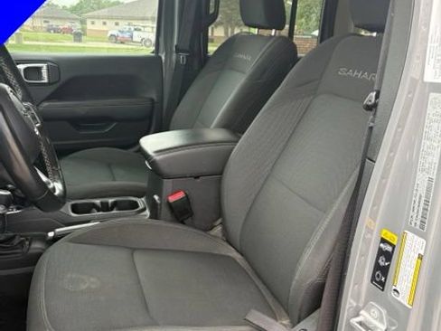 Used 2021 Jeep Wrangler Unlimited Sahara w/ Uconnect 4C Nav & Sound Group AWD/4WD image 12