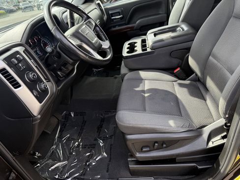 Used 2019 GMC Sierra 1500 SLE w/ SLE Value Package AWD/4WD image 16
