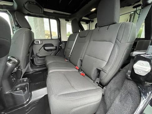 Used 2021 Jeep Wrangler Unlimited Sport AWD/4WD image 21