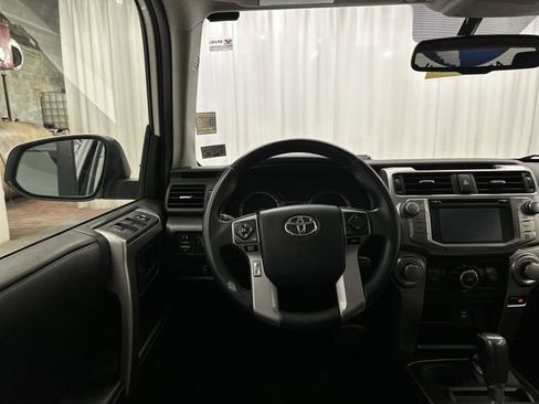 Used 2016 Toyota 4Runner 4WD image 14