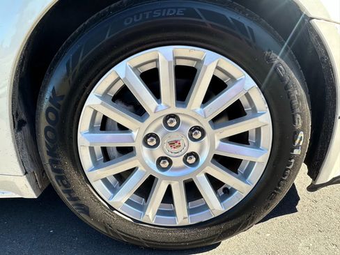 Used 2011 Cadillac CTS Luxury image 14