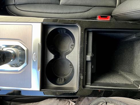 Used 2023 Land Rover Range Rover Evoque S image 32