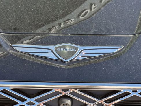 Used 2025 Genesis GV80 2.5T Prestige AWD/4WD image 12