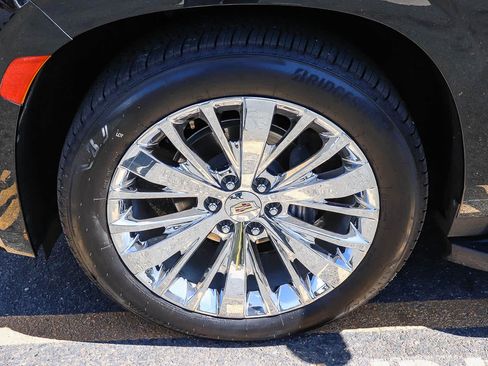 Used 2023 Cadillac Escalade ESV Premium Luxury Platinum AWD/4WD image 7