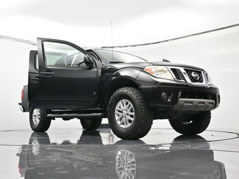 Used 2019 Nissan Frontier SV image 47