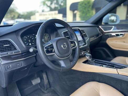 Used 2019 Volvo XC90 T6 Momentum w/ Advanced Package AWD/4WD image 13