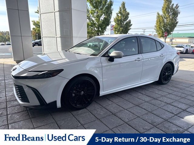 Used 2025 Toyota Camry SE w/ Multimedia Upgrade Package FWD image 18