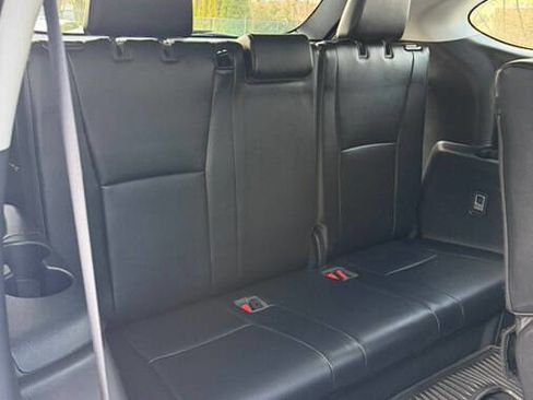 Used 2022 Toyota Highlander XLE image 21