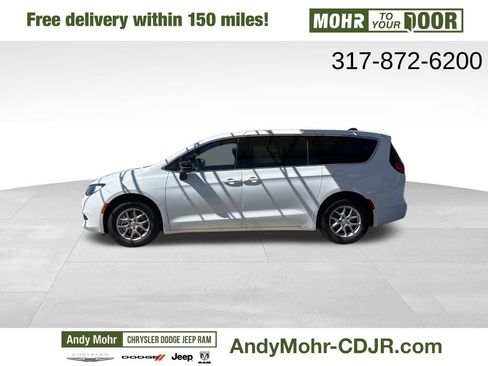 New 2026 Chrysler Voyager LX image 4