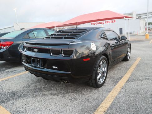 Used 2013 Chevrolet Camaro LS RWD image 8