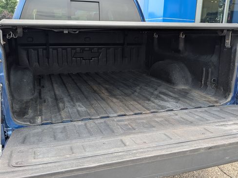 Used 2015 Chevrolet Silverado 1500 LTZ Z71 w/ LTZ Plus Package AWD/4WD image 10