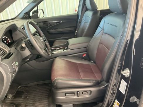 Used 2024 Honda Ridgeline Black Edition image 4