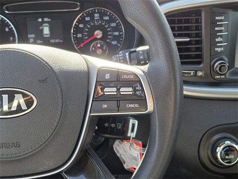 Used 2019 Kia Sorento LX image 19