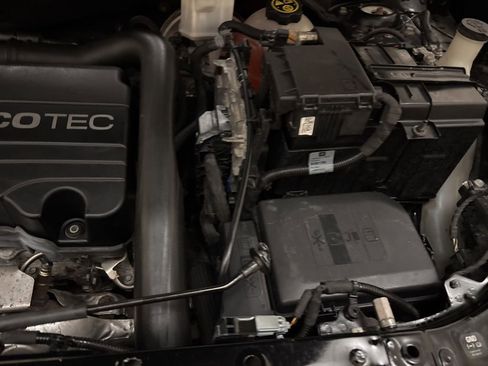 Used 2020 Chevrolet Equinox LS w/ LPO, Floor Liner Package image 26