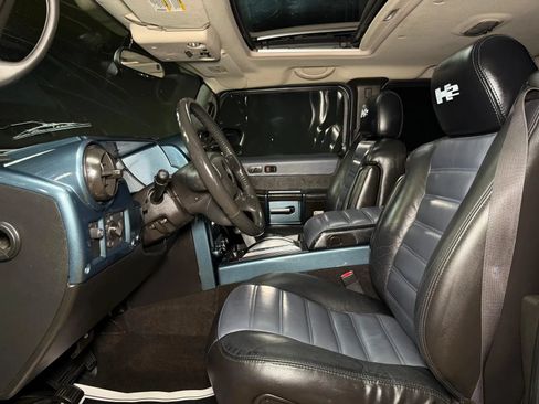 Used 2005 HUMMER H2 w/ Preferred Equipment Group AWD/4WD image 10
