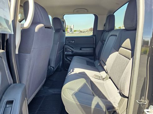 Used 2025 Nissan Frontier SV AWD/4WD image 46