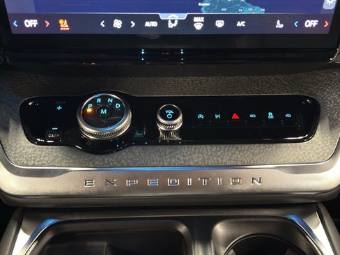 New 2026 Ford Expedition Tremor image 22