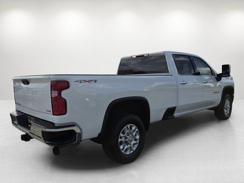 Used 2022 Chevrolet Silverado 2500 LTZ AWD/4WD image 5