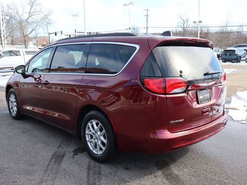 Used 2021 Chrysler Voyager LX w/ Cold Weather Group image 27