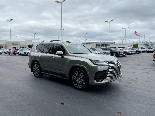 Used 2026 Lexus LX 700h Luxury AWD/4WD image 6