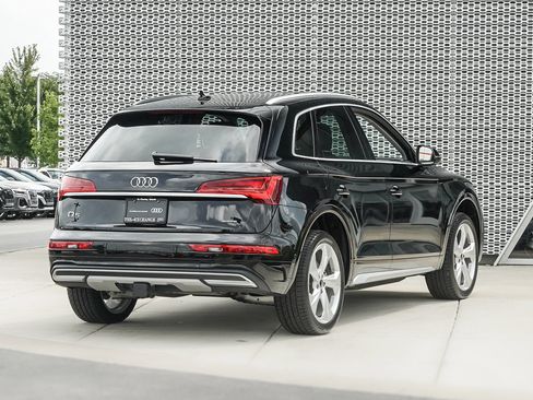 Certified 2021 Audi Q5 Prestige w/ Prestige Package image 3