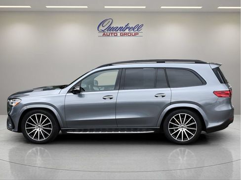 Used 2024 Mercedes-Benz GLS 450 4MATIC image 7