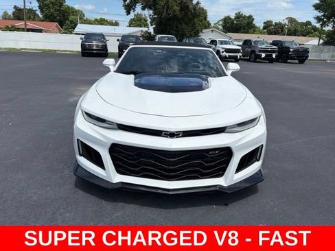 Used 2022 Chevrolet Camaro ZL1 RWD image 2