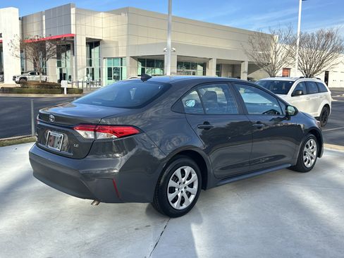 Certified 2024 Toyota Corolla LE image 10