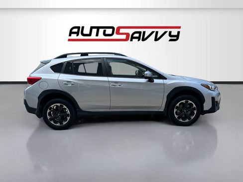 Used 2021 Subaru Crosstrek 2.0i Premium w/ Moonroof Package AWD/4WD image 8