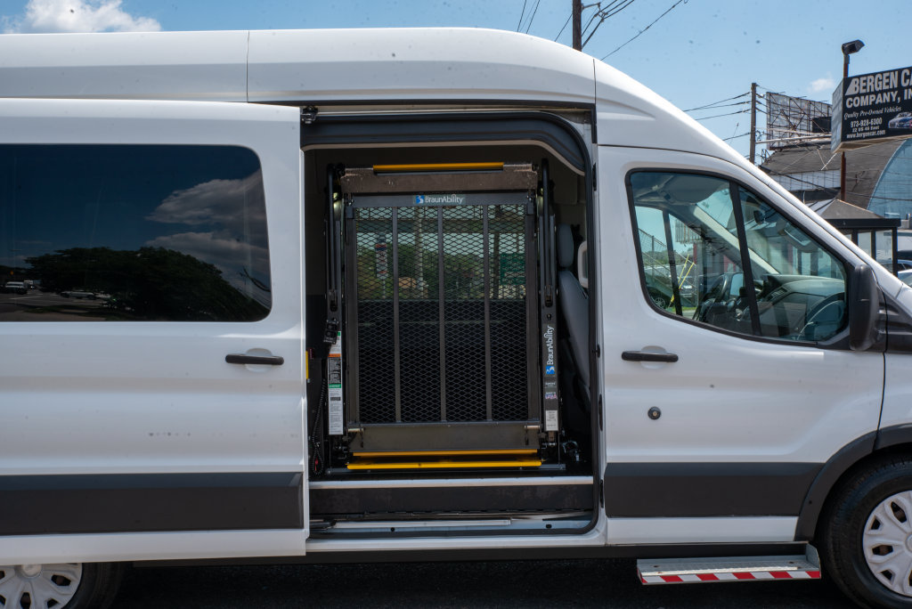 Used 2017 Ford Transit 350 XL RWD image 15