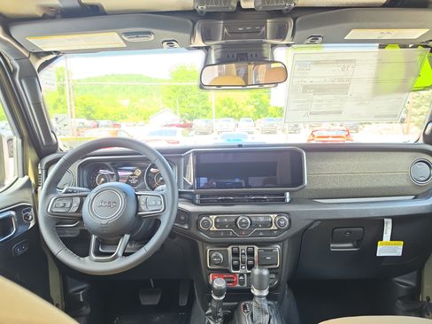 New 2026 Jeep Gladiator Willys AWD/4WD image 16