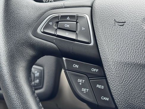 Used 2019 Ford Escape SEL image 8