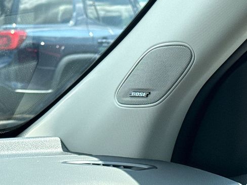 Certified 2023 Honda Pilot Touring image 37