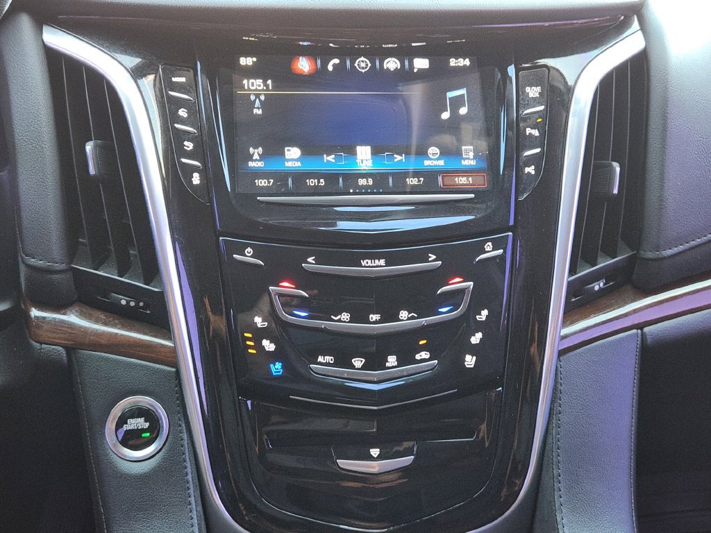 Used 2020 Cadillac Escalade 2WD w/ LPO, Radiant Package image 17