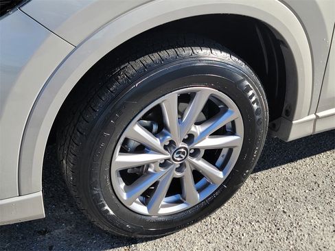 Used 2024 MAZDA CX-5 AWD 2.5 S w/ Select Package image 11