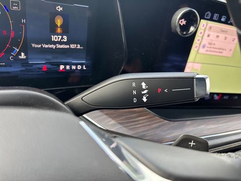 Certified 2025 Chevrolet Tahoe Premier image 23