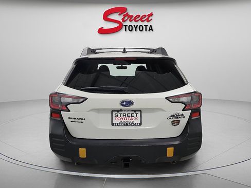 Used 2022 Subaru Outback Wilderness image 3