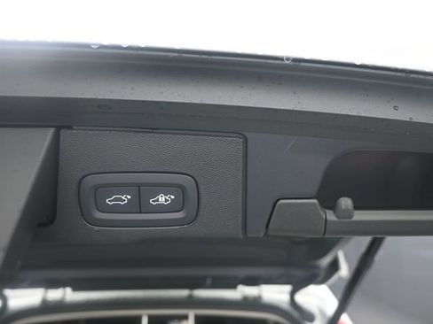 Used 2026 Volvo XC60 B5 Ultra w/ Protection Package Premier image 26