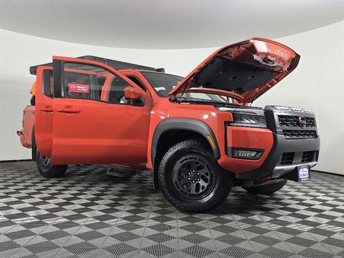 Used 2025 Nissan Frontier PRO-4X w/ Pro Convenience Package AWD/4WD image 42