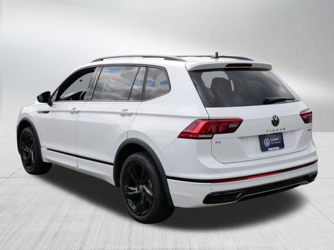 Used 2024 Volkswagen Tiguan SE R-Line AWD/4WD image 5
