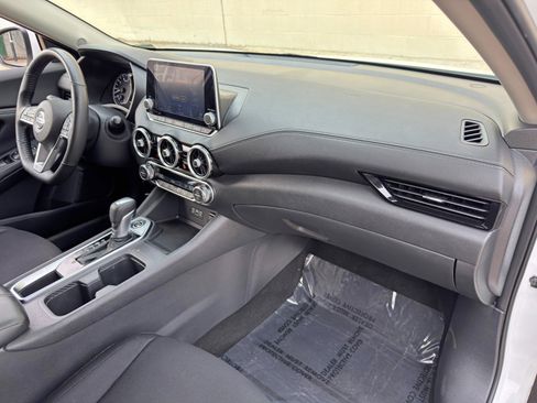 Used 2021 Nissan Sentra SV FWD image 13