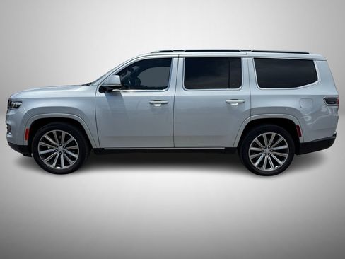 Used 2022 Jeep Grand Wagoneer Series II w/ Convenience Group III image 6