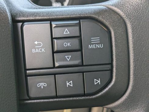 Used 2025 Ford F250 XLT image 18