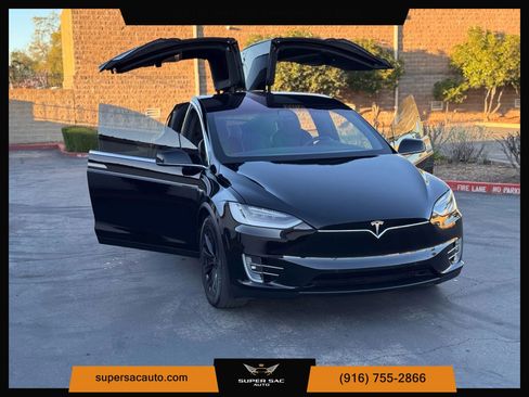 Used 2018 Tesla Model X 75D image 29