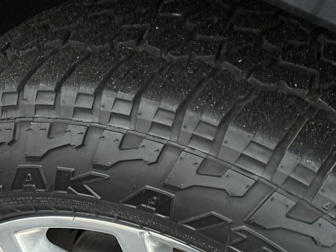 Used 2019 GMC Sierra 1500 SLT w/ SLT Premium Plus Package image 12