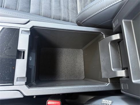 New 2026 Mitsubishi Outlander SE image 23