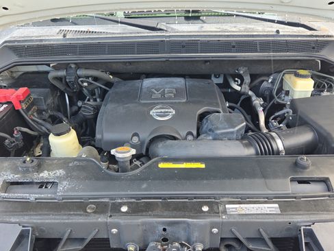 Used 2015 Nissan Armada Platinum w/ 2nd Row Captain Seat Package RWD image 17
