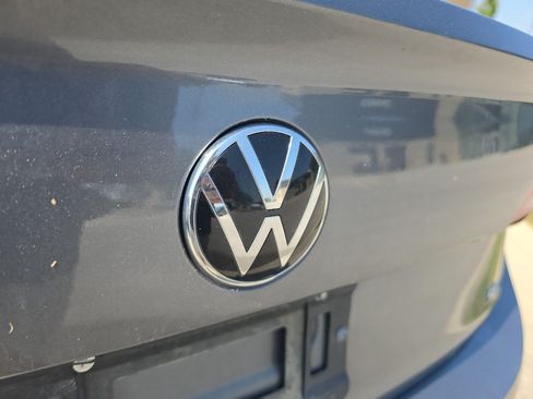 Used 2024 Volkswagen Jetta SE FWD image 14